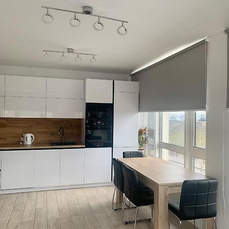 New 3 Rooms Apartment Near The Metro Station Kiev Eksteriør billede