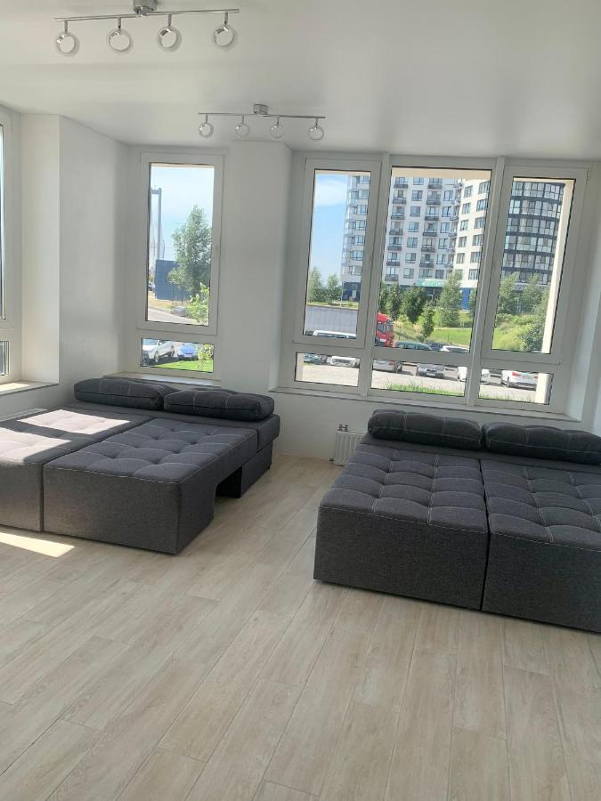 New 3 Rooms Apartment Near The Metro Station Kiev Eksteriør billede