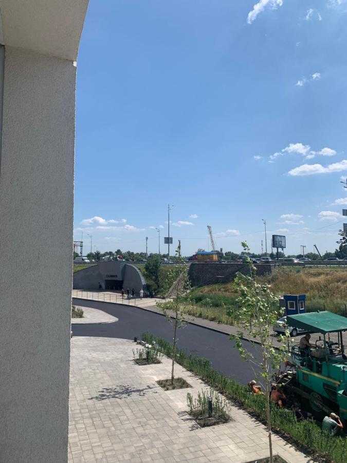 New 3 Rooms Apartment Near The Metro Station Kiev Eksteriør billede