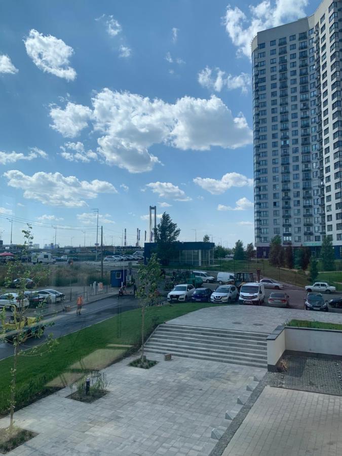 New 3 Rooms Apartment Near The Metro Station Kiev Eksteriør billede