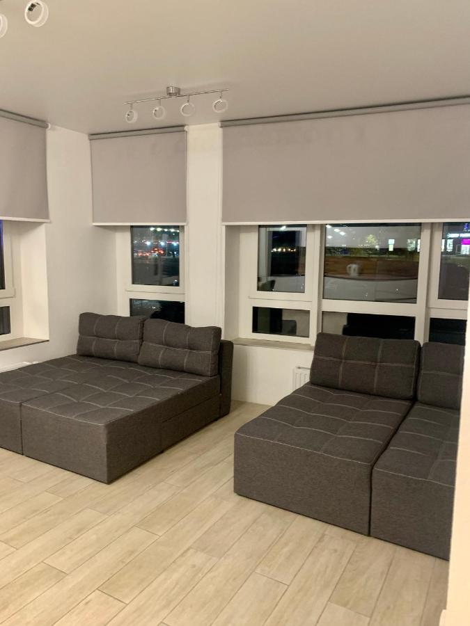 New 3 Rooms Apartment Near The Metro Station Kiev Eksteriør billede