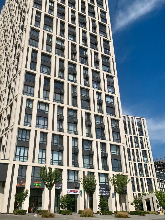 New 3 Rooms Apartment Near The Metro Station Kiev Eksteriør billede