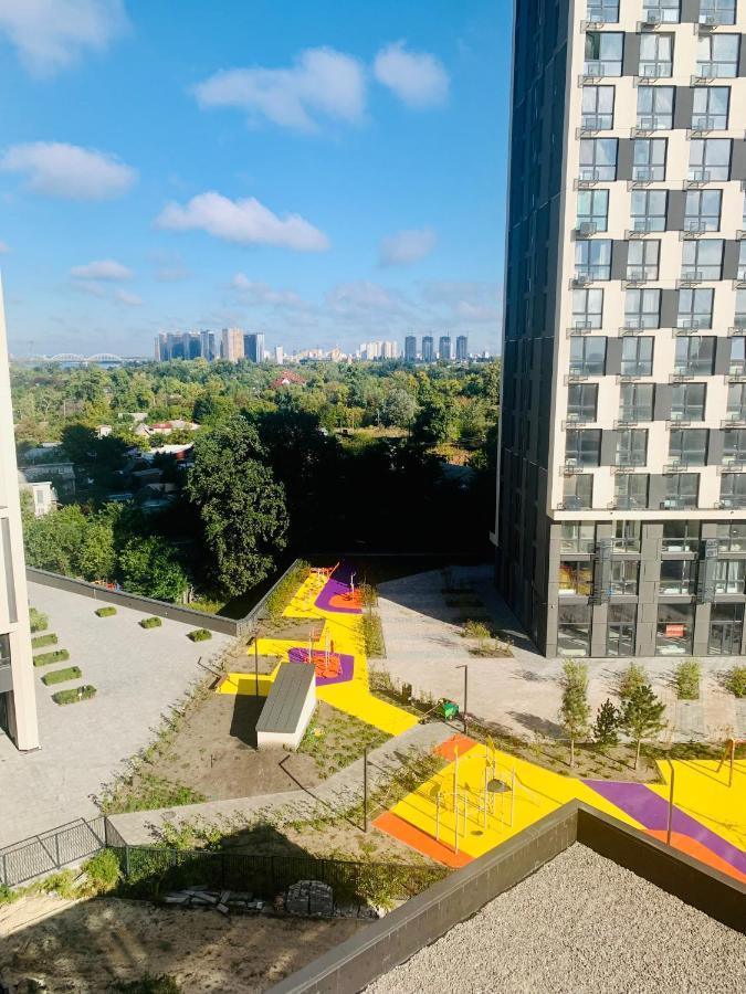 New 3 Rooms Apartment Near The Metro Station Kiev Eksteriør billede